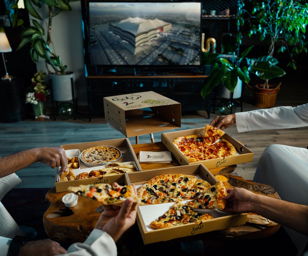 Pizza, passed around